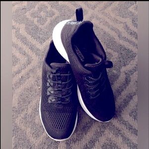 Skechers Black and White Women's Sneakers